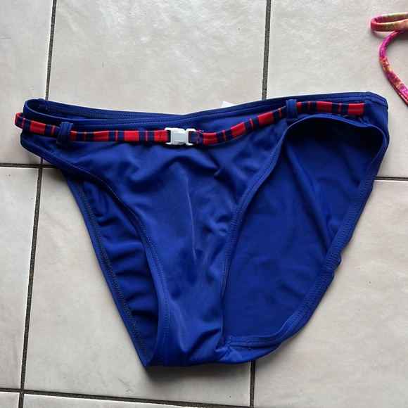 Random Swim Lot - Picture 4 of 10